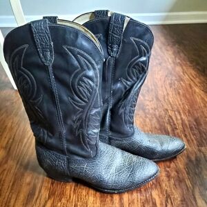 Bronco Western Wear black boots cowboy boots